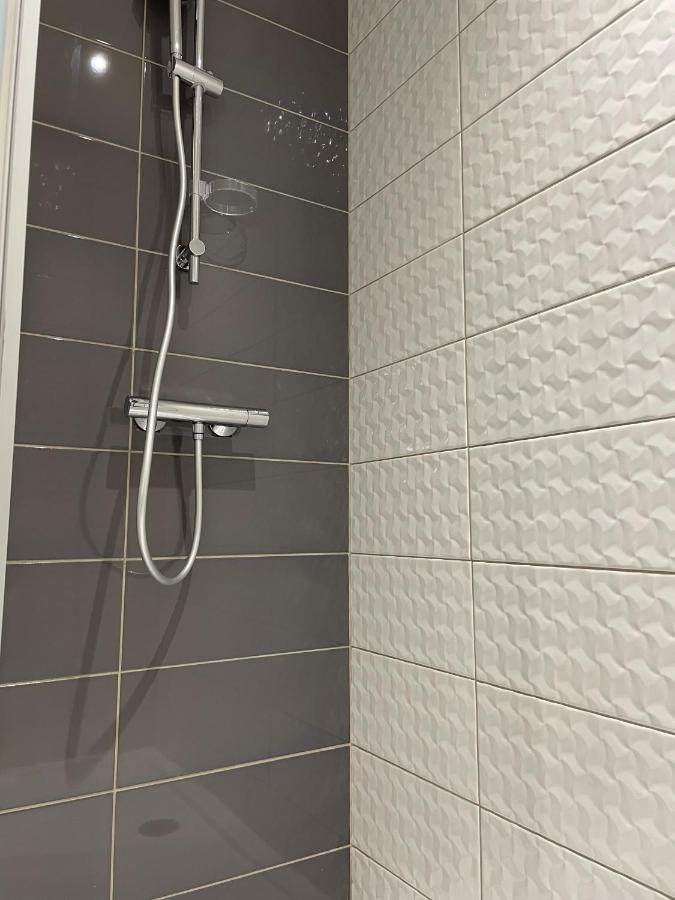 Superbes Studios De Charme, Lumineux Et Climatises En Plein Centre Bordeaux Eksteriør billede